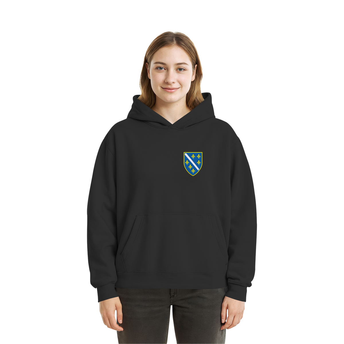 Bosnisches Wappen – Heimatliebe mit Stolz | Premium Stickerei - Fluffy Boxcut Hoodie