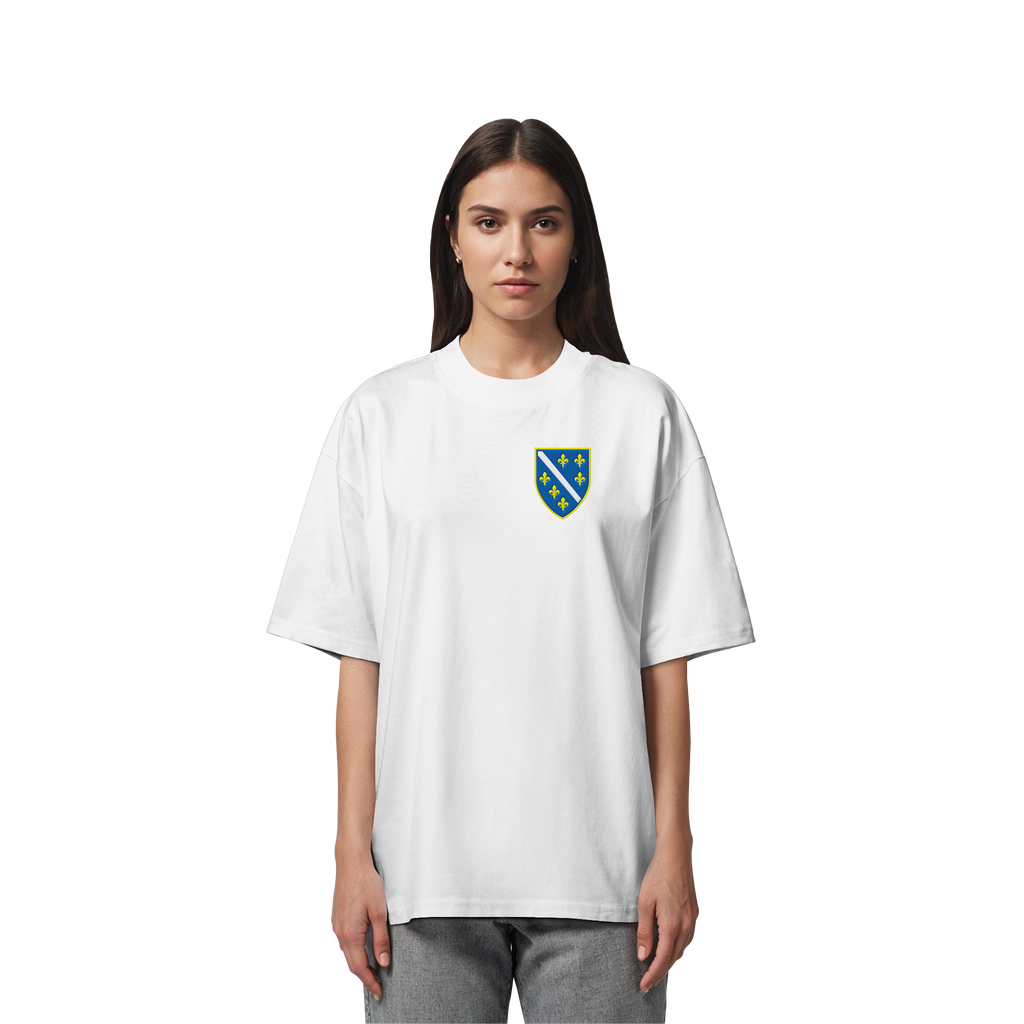 Bosnisches Wappen – Heimatliebe mit Stolz | Premium Stickerei - Organic Oversize Shirt